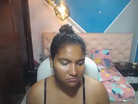 Celeste_wood's cam snapshot