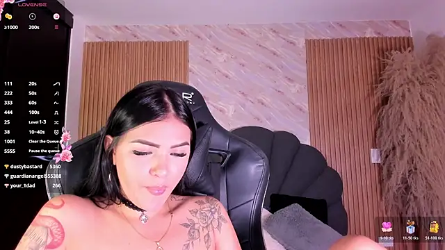 karol_green_'s cam snapshot