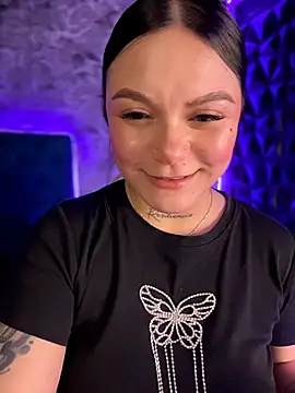 Megaan__More's cam snapshot