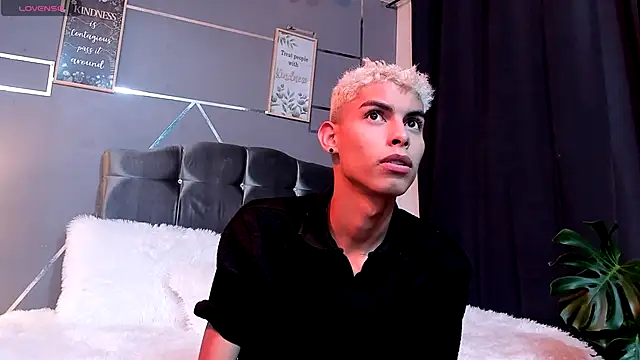 sky_jules's cam snapshot