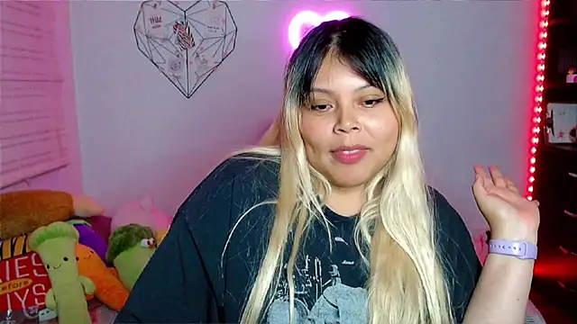 EllieMoonX live sex cam