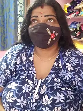 lathikaqueentamil's cam snapshot