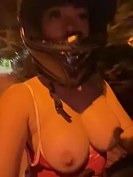 Danielavegax live sex cam