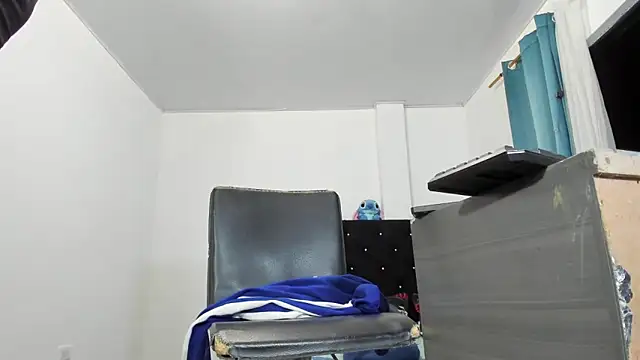 xmissinchesxx live sex cam