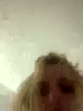 KITTYBOOBOOFUXX's cam snapshot