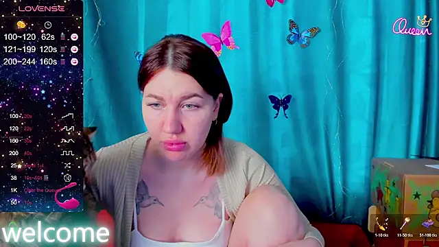 LillyRayRay live sex cam