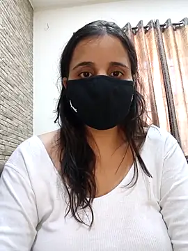 tinaarora's cam snapshot