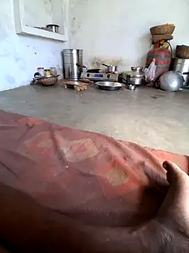 RAYI_Queen_3's cam snapshot