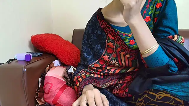 Sreya_'s cam snapshot