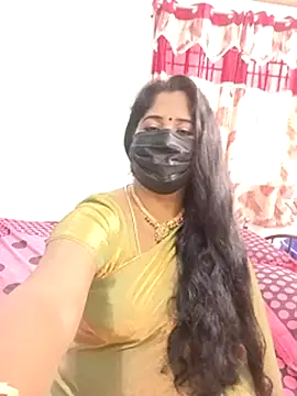 tamil-aunt's cam snapshot