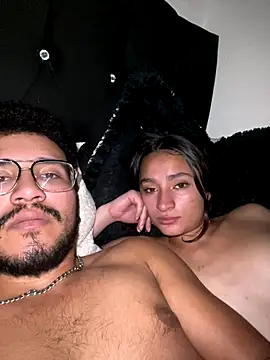 Noa_N_Luxy live sex cam