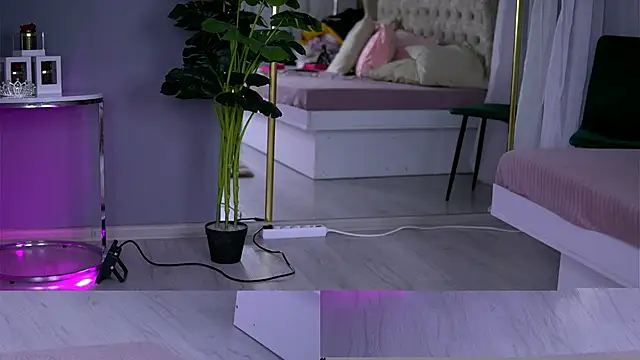 AnneFaris live sex cam