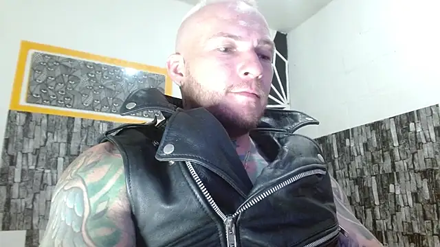 stripnolimits live sex cam