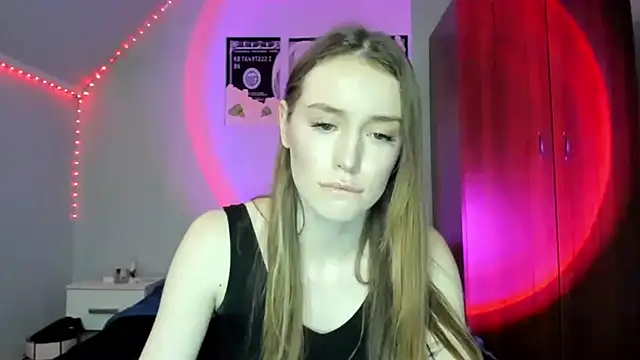 tinyglow's cam snapshot