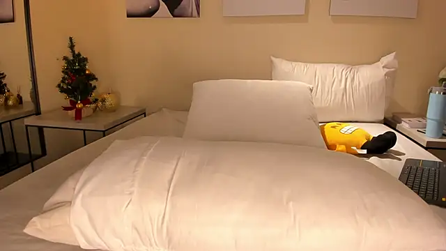 Blue_Angell's cam snapshot