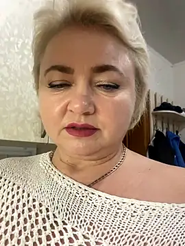 Viki100paradise's cam snapshot