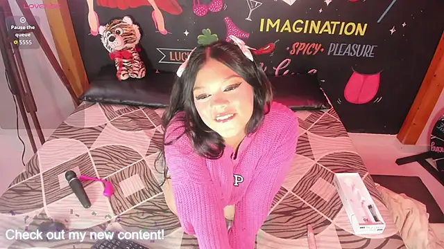 HatsaJones's cam snapshot