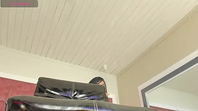 Shara_Goddes05's cam snapshot