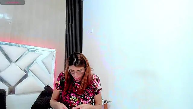 karen_matwell's cam snapshot