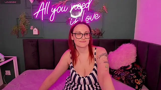 LisaAmoree's cam snapshot