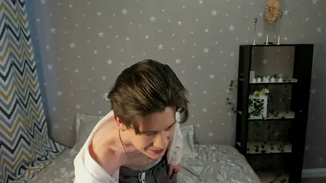 AndrewwCarter2 live sex cam