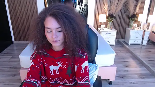 MiticaBrennet_'s cam snapshot