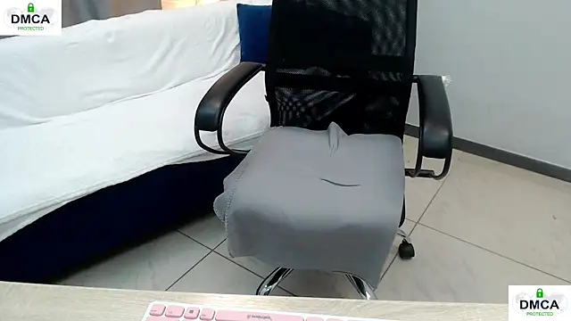 Pion_01's cam snapshot