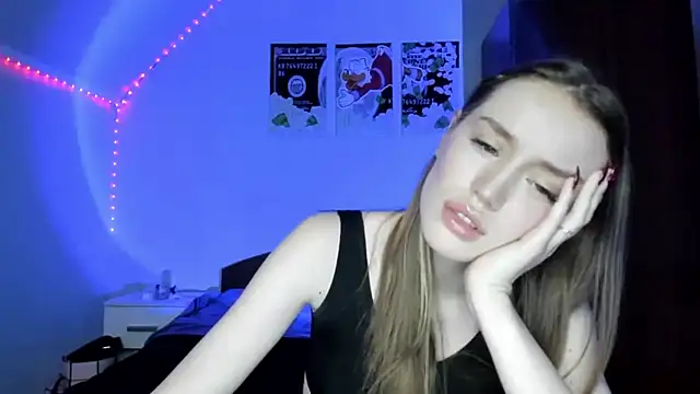 tinyglow's cam snapshot