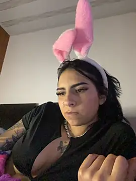 Hilary_pinkk's cam snapshot