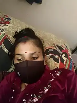 Maahi-Queen live sex cam