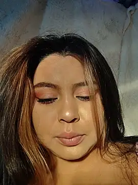 EliaStone05's cam snapshot