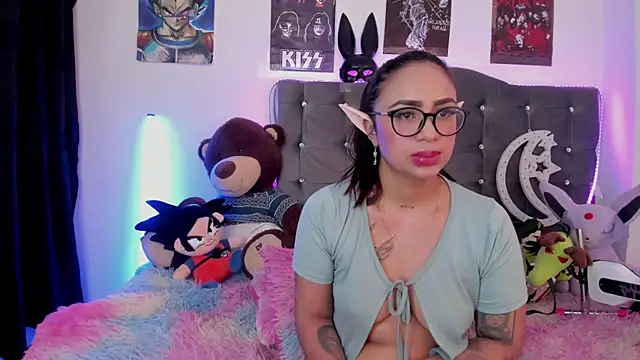 lunabritton1's cam snapshot