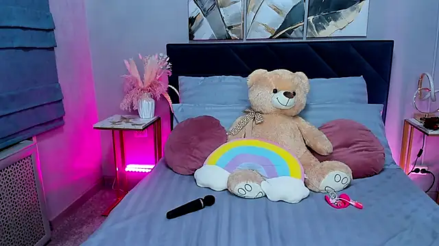 Curvy_Dynamite_'s cam snapshot