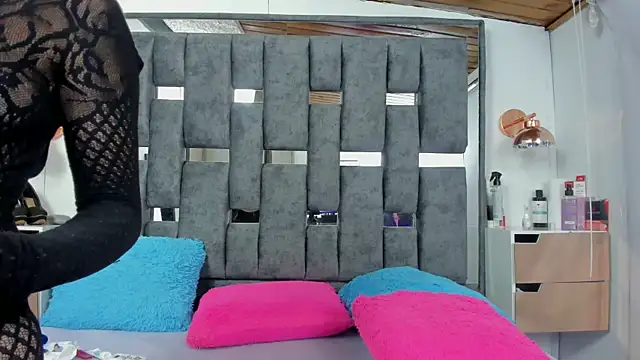 CRISTALHERRANZ's cam snapshot