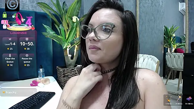 Roxie_Anne live sex cam