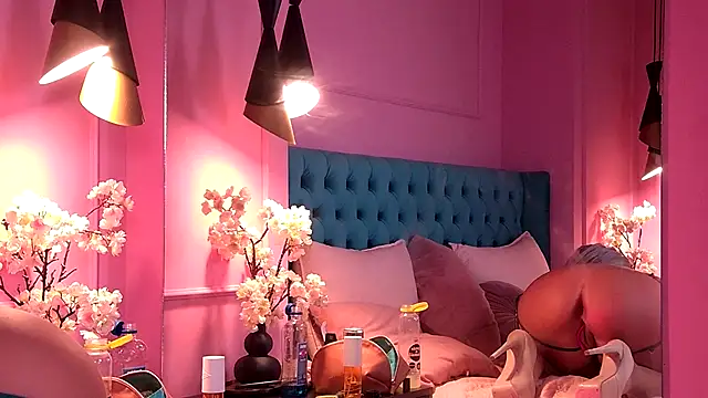 LorrySkye's cam snapshot