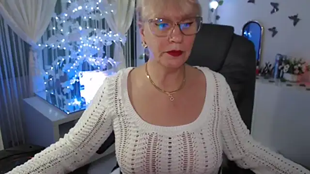 Ghertrude52 live sex cam