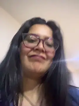 TAMARALEWISMD live sex cam