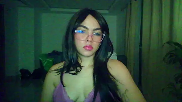 Kiri_Cutee live sex cam