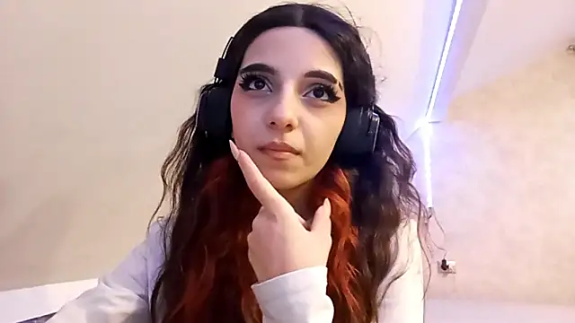 KizzieSchronce's cam snapshot