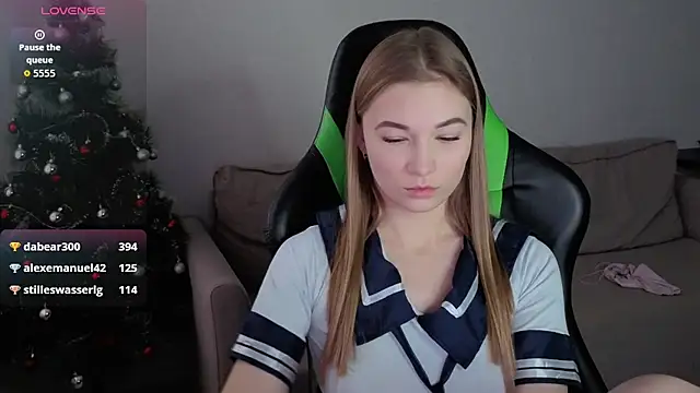 maria_plaudice's cam snapshot