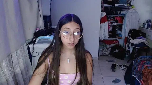 Nanylux live sex cam