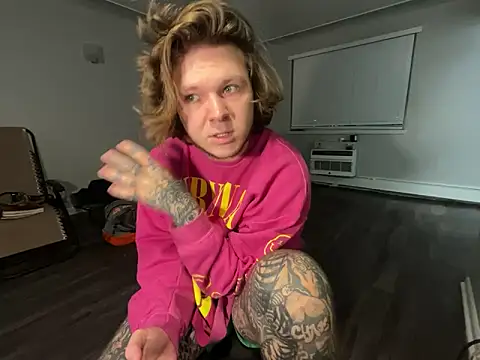 Tatertats live sex cam