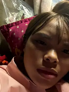 hello-cute's cam snapshot