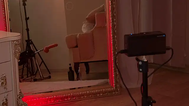 MeganStrain's cam snapshot