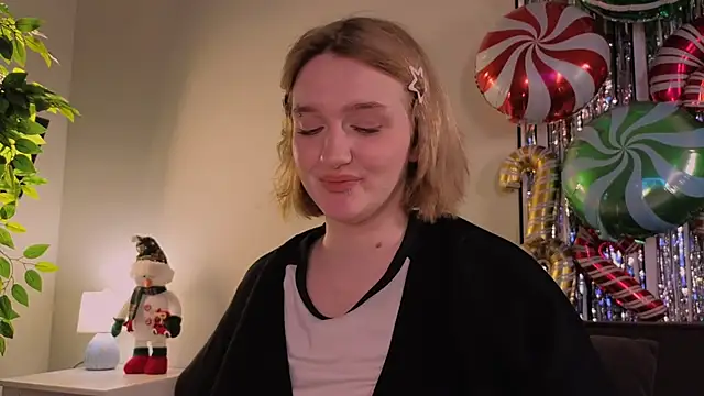 ELLIEJAY live sex cam