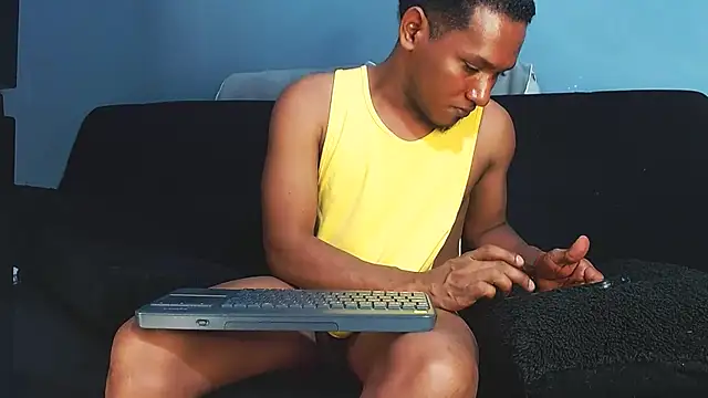 Grandeygruesa1 live sex cam