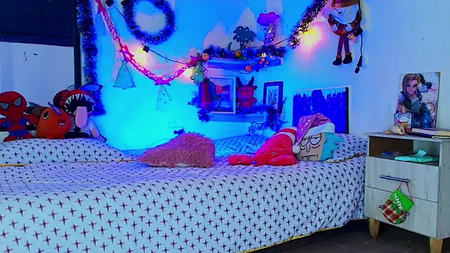 alisson_zafiro_'s cam snapshot