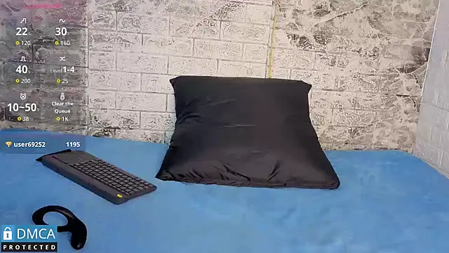 MaeveKuro's cam snapshot