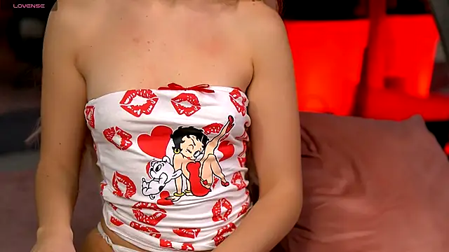 Emily_Voss's cam snapshot